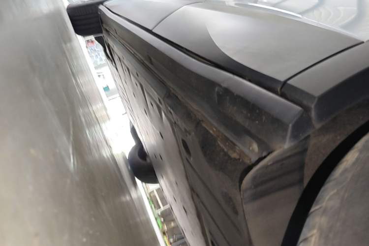 Used Volkswagen ID.4 X 2023 Pure Smart Edition Left Side Sill