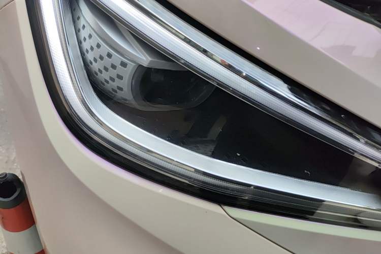Used Volkswagen ID.4 X 2023 Upgraded Model Ultra-Long Range Version Right Front Headlight
