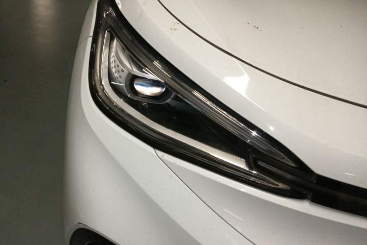 Used Volkswagen ID.4 X 2023 Upgraded Model Ultra-Long Range Version Right Front Headlight