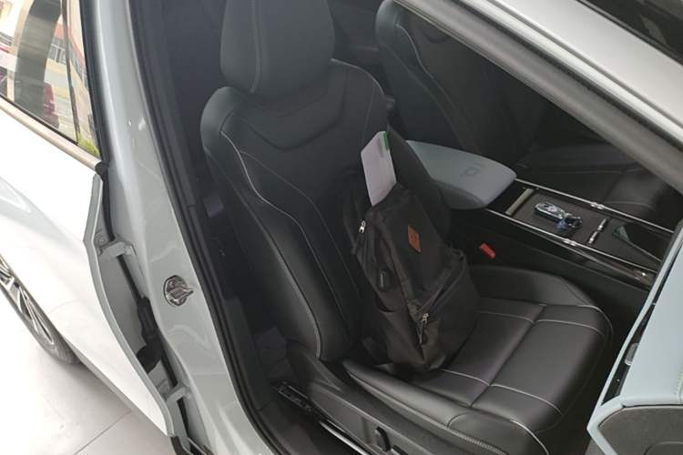 Used Volkswagen ID.4 X 2023 Upgraded Model Pure Intelligent Enjoyment Version Right Front Seat