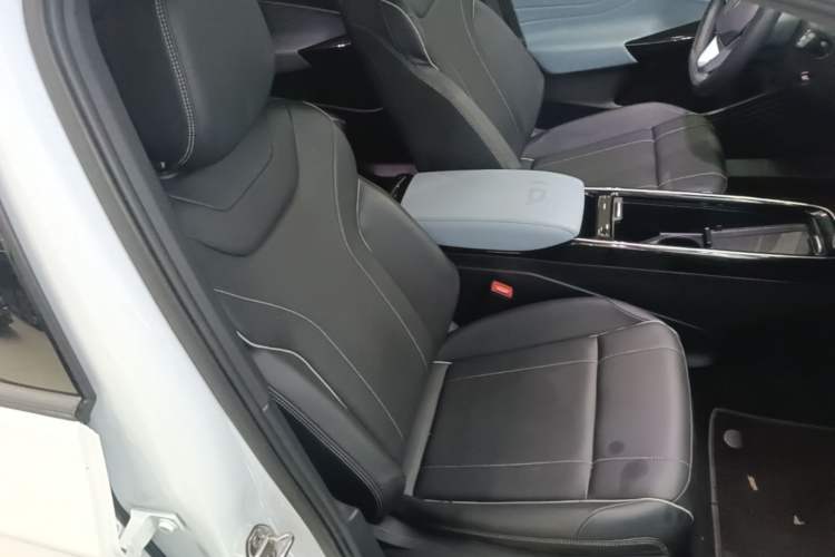 Used Volkswagen ID.4 X 2023 Pure Smart Edition Right Front Seat