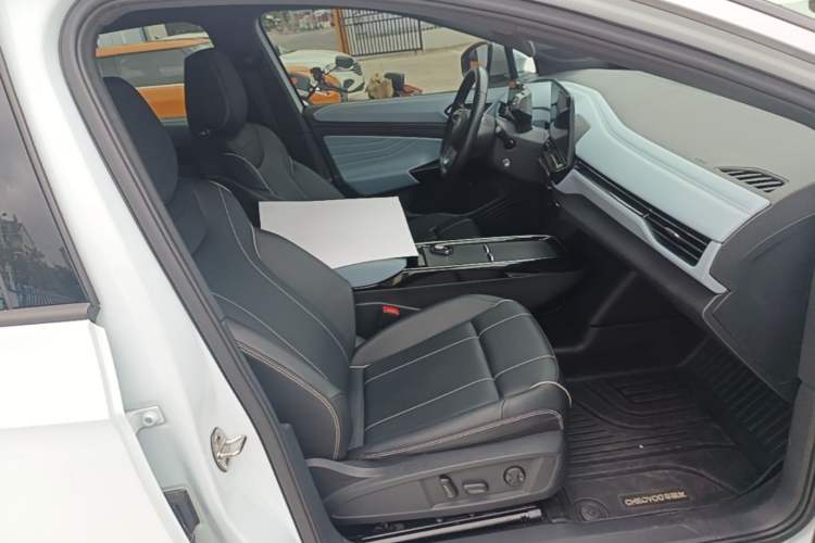 Used Volkswagen ID.4 X 2023 Upgraded Model Pure Intelligent Enjoyment Version Right Front Seat