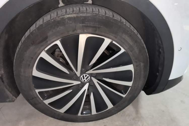 Used Volkswagen ID.4 X 2023 Ultra-Intelligent Long-Range Version Right Front Wheel Hub