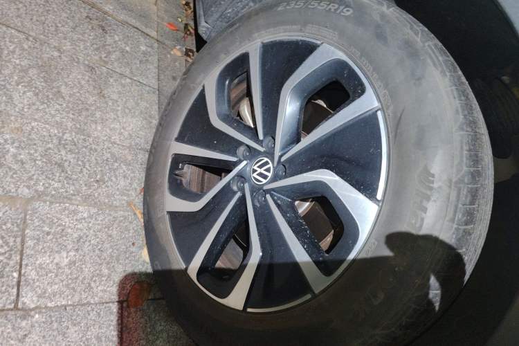 Used Volkswagen ID.4 X 2023 Upgraded Model Pure Intelligent Enjoyment Version Right Front Wheel Hub