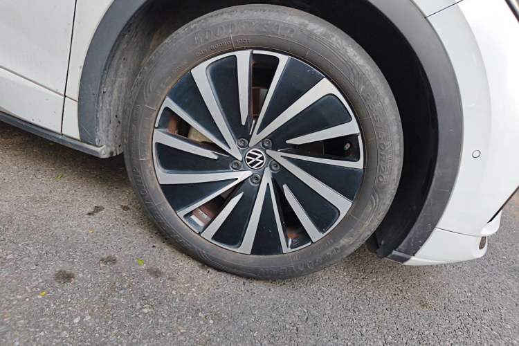 Used Volkswagen ID.4 X 2023 Upgraded Model Ultra-Long Range Version Right Front Wheel Hub