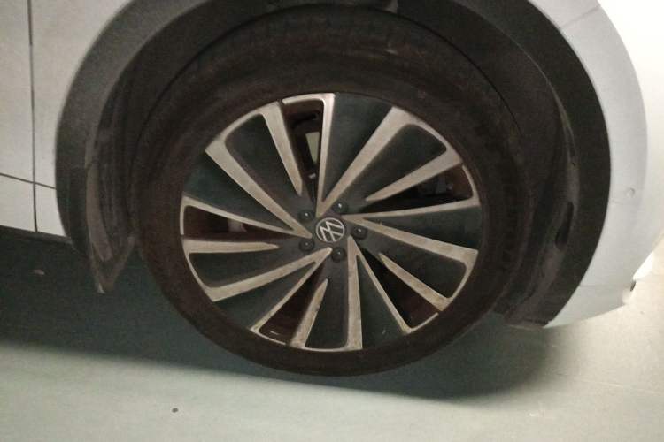 Used Volkswagen ID.4 X 2023 Upgraded Model Ultra-Long Range Version Right Front Wheel Hub