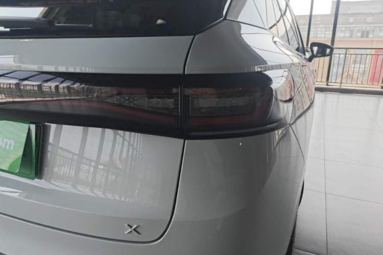 Used Volkswagen ID.4 X 2023 Upgraded Model Pure Intelligent Enjoyment Version Right Rear Taillight