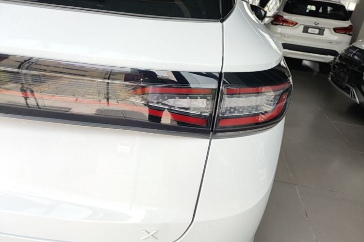 Used Volkswagen ID.4 X 2023 Upgraded Model Pure Intelligent Enjoyment Version Right Rear Taillight