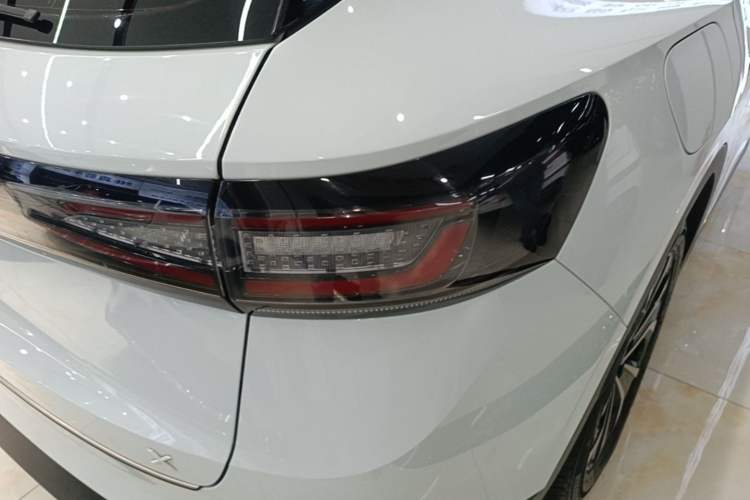 Used Volkswagen ID.4 X 2023 Pure Smart Edition Right Rear Taillight