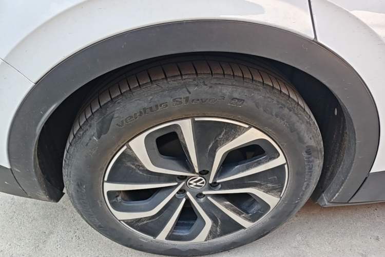 Used Volkswagen ID.4 X 2023 Pure Smart Edition Right Rear Wheel Hub