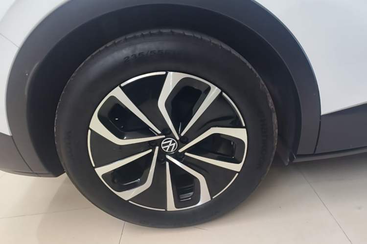 Used Volkswagen ID.4 X 2023 Pure Smart Edition Right Rear Wheel Hub