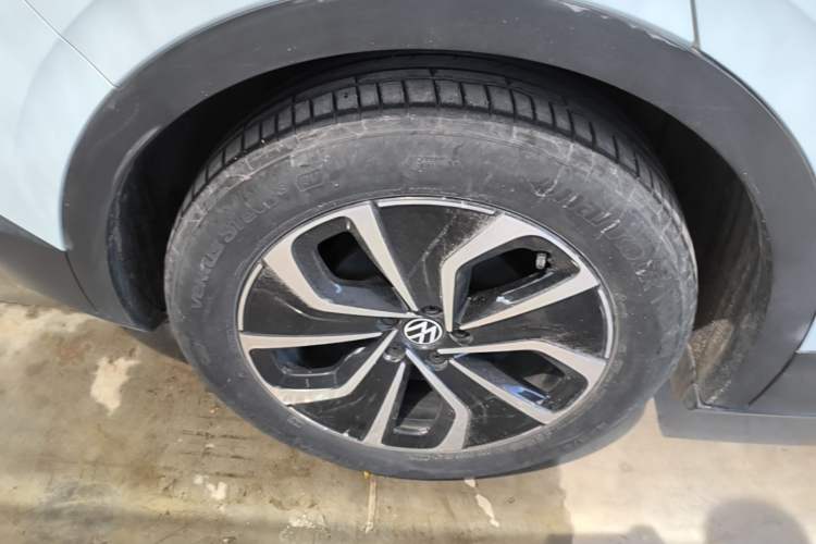 Used Volkswagen ID.4 X 2023 Pure Smart Edition Right Rear Wheel Hub