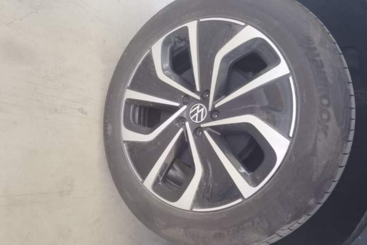 Used Volkswagen ID.4 X 2023 Upgraded Model Pure Intelligent Enjoyment Version Right Rear Wheel Hub