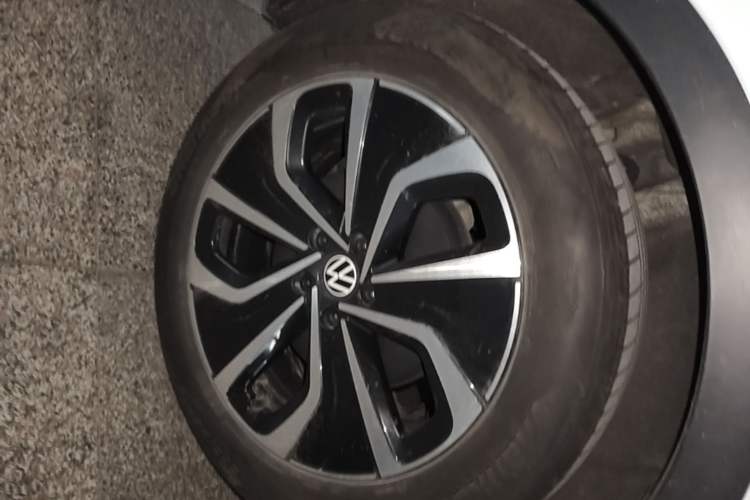 Used Volkswagen ID.4 X 2023 Upgraded Model Pure Intelligent Enjoyment Version Right Rear Wheel Hub