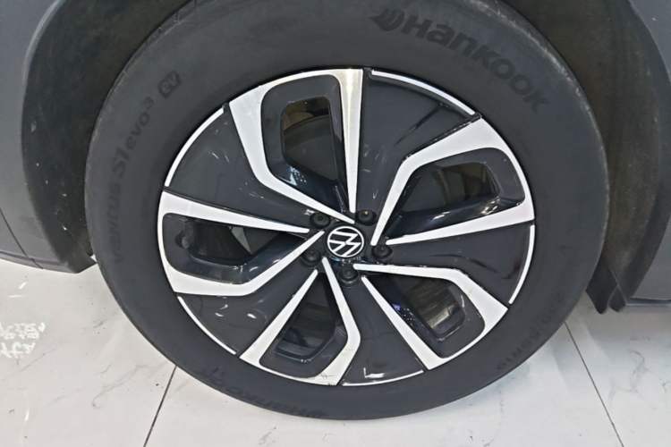 Used Volkswagen ID.4 X 2023 Pure Smart Edition Right Rear Wheel Hub