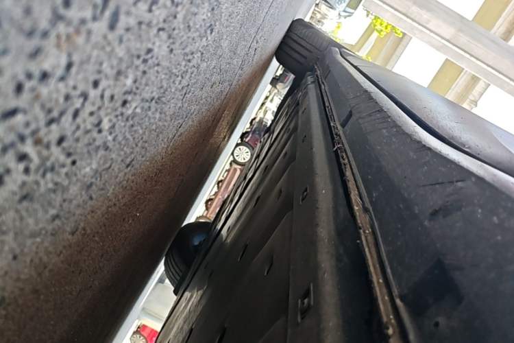 Used Volkswagen ID.4 X 2023 Pure Smart Edition Right Side Sill
