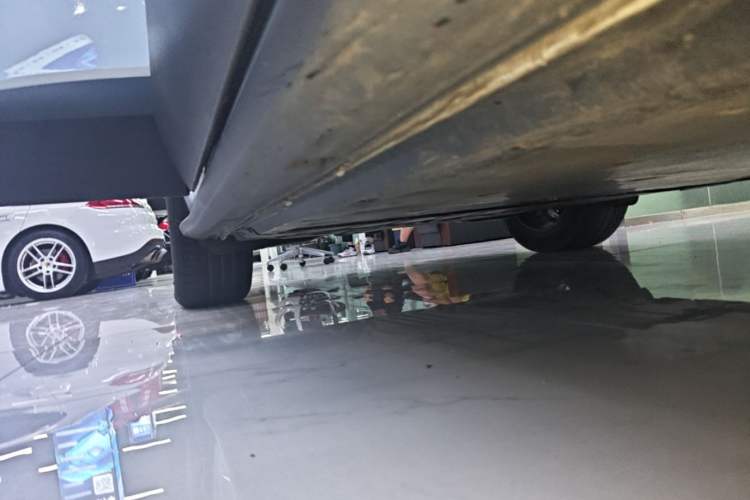 Used Volkswagen ID.4 X 2023 Pure Smart Edition Right Side Sill