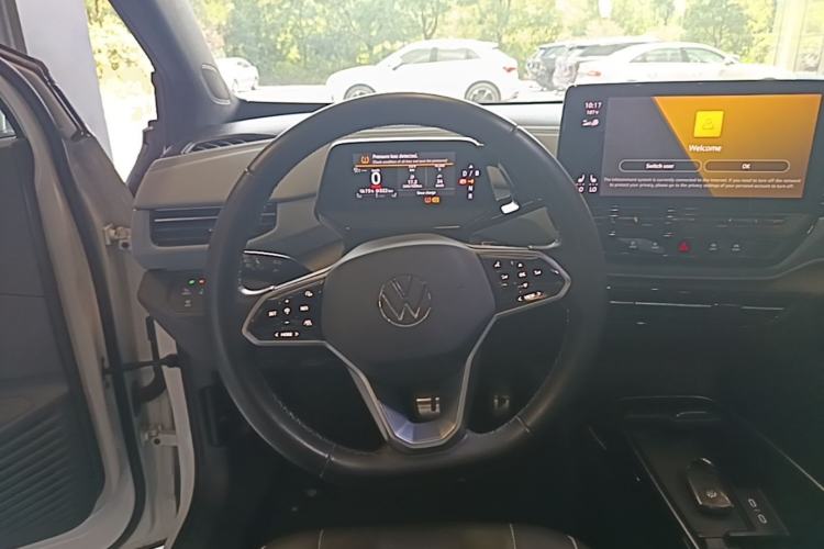 Used Volkswagen ID.4 X 2023 Pure Long-Range Version Steering Wheel