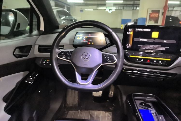 Used Volkswagen ID.4 X 2023 Ultra-Intelligent Long-Range Version Steering Wheel