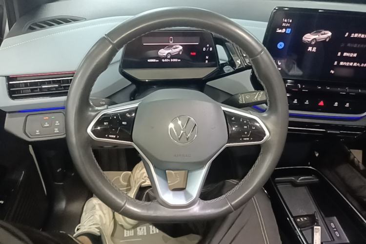 Used Volkswagen ID.4 X 2023 Ultra-Intelligent Long-Range Version Steering Wheel