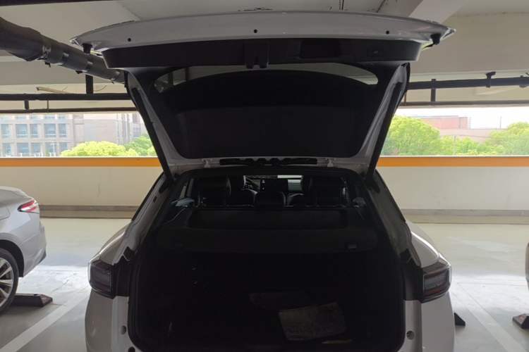 Used Volkswagen ID.4 X 2023 Upgraded Model Pure Long-Range Version Trunk