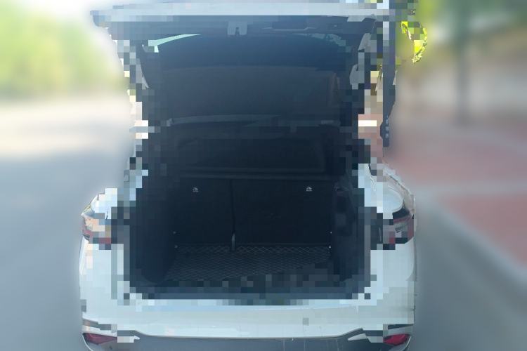 Used Volkswagen ID.4 X 2023 Pure Long-Range Version Trunk