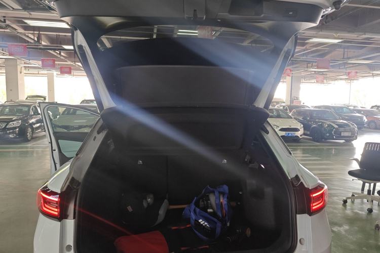 Used Volkswagen ID.4 X 2023 Ultra-Intelligent Long-Range Version Trunk