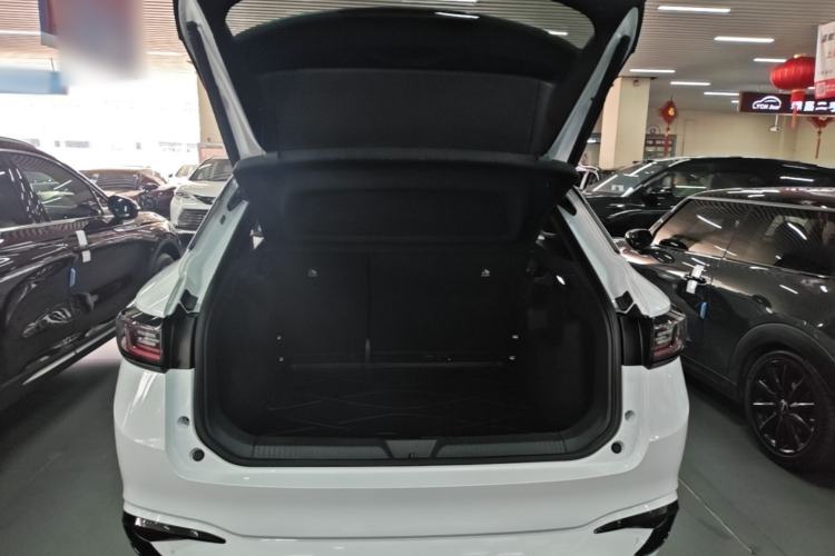 Used Volkswagen ID.4 X 2023 Ultra-Intelligent Long-Range Version Trunk