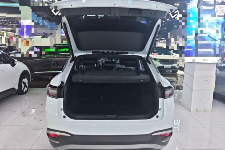 Used Volkswagen ID.4 X 2023 Pure Smart Edition Trunk