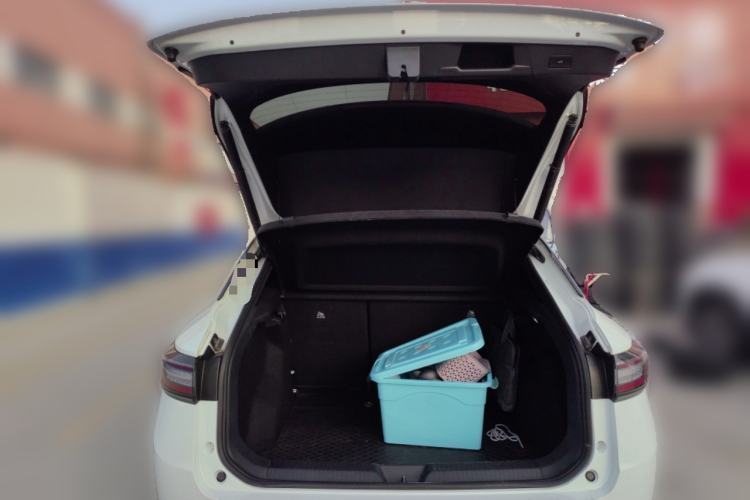 Used Volkswagen ID.4 X 2023 Pure Smart Edition Trunk