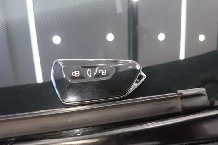 Used Volkswagen ID.4 X 2023 Pure Smart Edition Vehicle Key