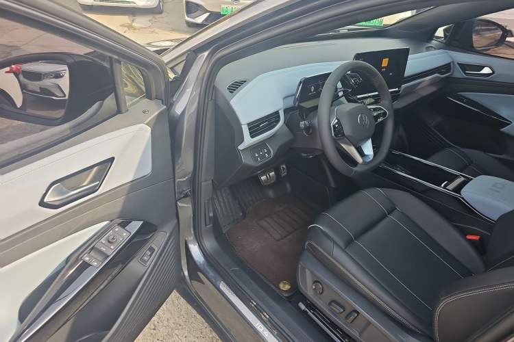 Used Volkswagen ID.4 X 2024 Pure & Smart Edition Driver Seat
