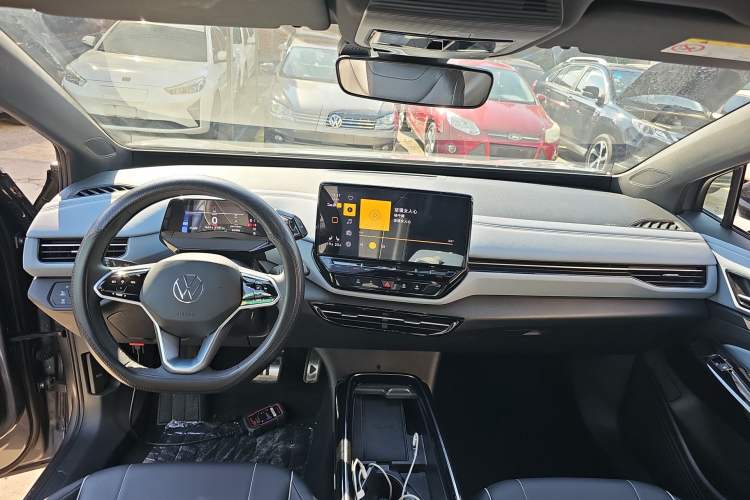 Used Volkswagen ID.4 X 2024 Pure & Smart Edition Interior 2