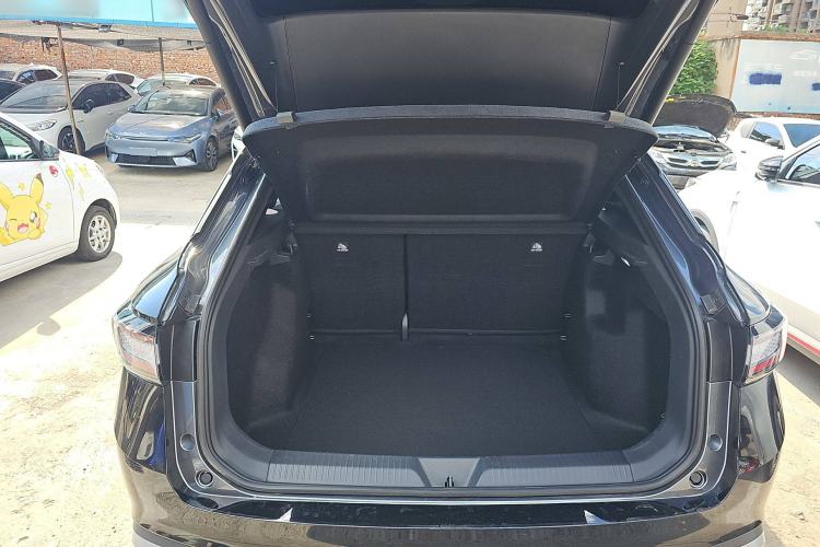 Used Volkswagen ID.4 X 2024 Pure & Smart Edition Trunk