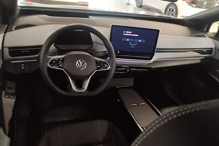 Used Volkswagen ID.4 X 2024 Pure & Smart Edition Center Console