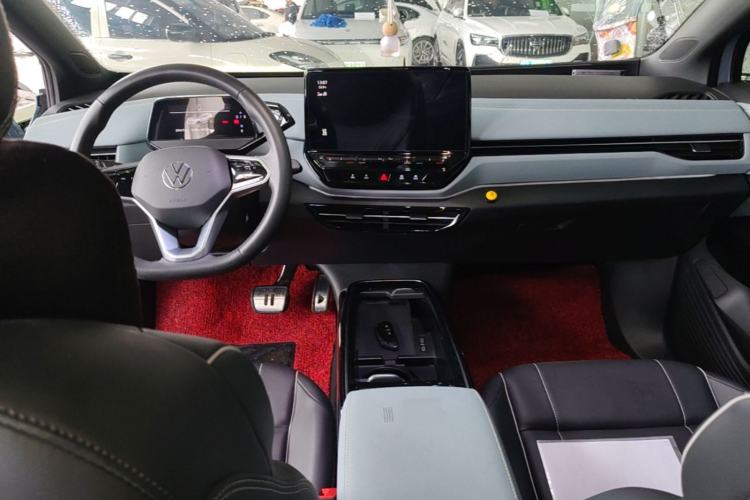 Used Volkswagen ID.4 X 2024 Pure & Smart Edition Center Console