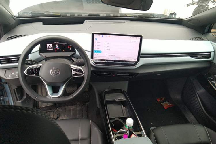 Used Volkswagen ID.4 X 2024 Pure & Smart Edition Center Console