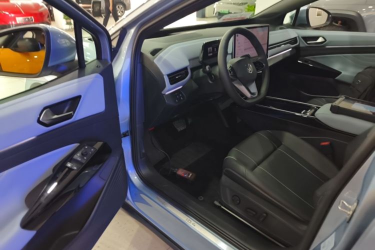 Used Volkswagen ID.4 X 2024 Pure & Smart Edition Driver Seat