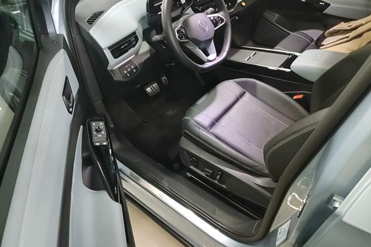Used Volkswagen ID.4 X 2024 Pure & Smart Edition Driver Seat