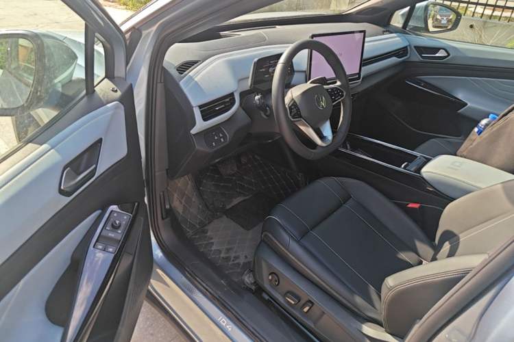 Used Volkswagen ID.4 X 2024 Pure & Smart Edition Driver Seat