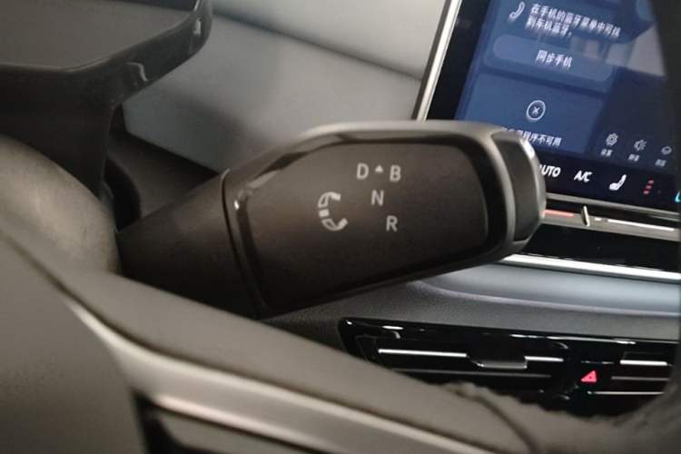 Used Volkswagen ID.4 X 2024 Pure & Smart Edition Gear Lever