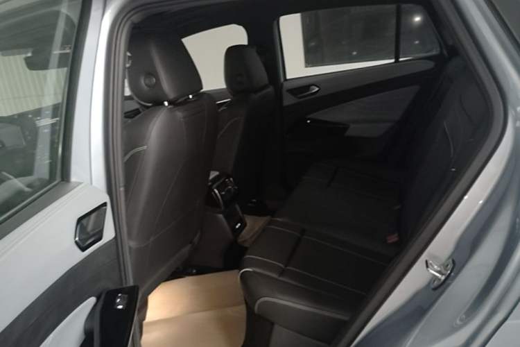 Used Volkswagen ID.4 X 2024 Pure & Smart Edition Headliner