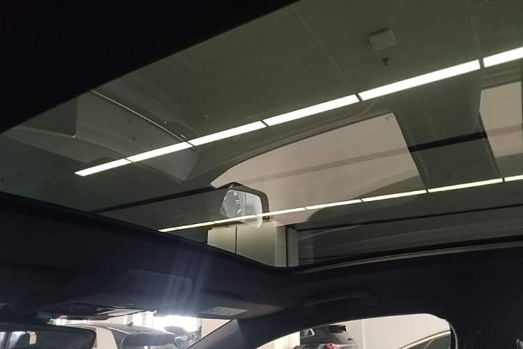 Used Volkswagen ID.4 X 2024 Pure & Smart Edition Headliner