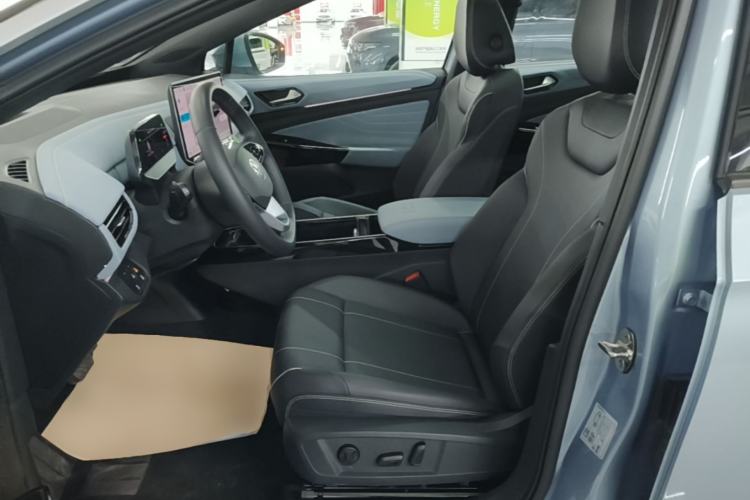 Used Volkswagen ID.4 X 2024 Pure & Smart Edition Left Front Seat