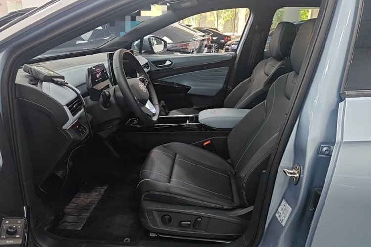 Used Volkswagen ID.4 X 2024 Pure & Smart Edition Left Front Seat