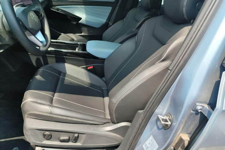 Used Volkswagen ID.4 X 2024 Pure & Smart Edition Left Front Seat