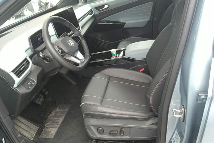 Used Volkswagen ID.4 X 2024 Pure & Smart Edition Left Front Seat
