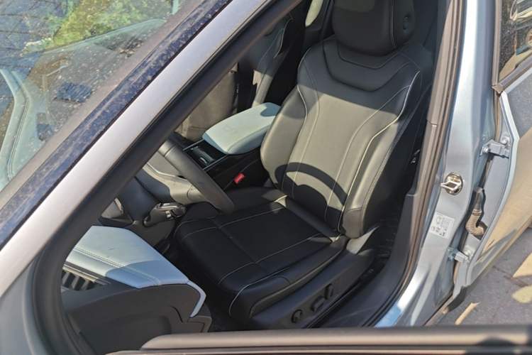 Used Volkswagen ID.4 X 2024 Pure & Smart Edition Left Front Seat
