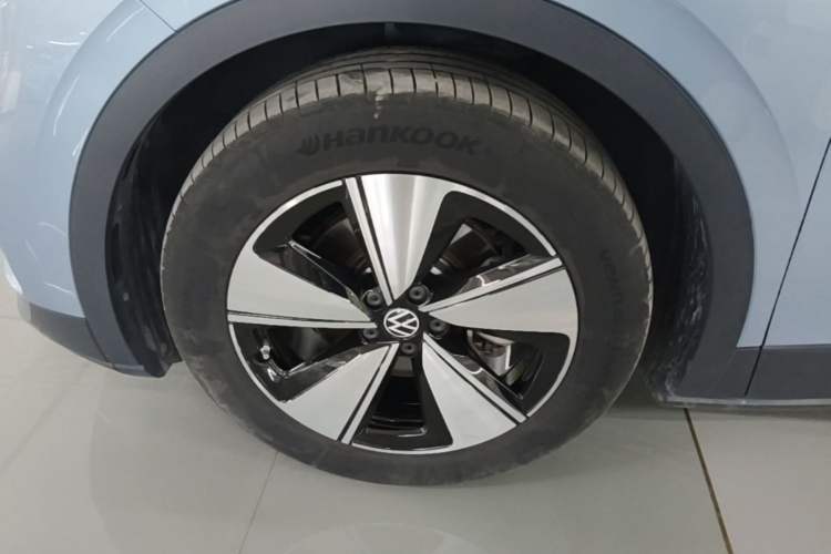 Used Volkswagen ID.4 X 2024 Pure & Smart Edition Left Front Wheel Hub