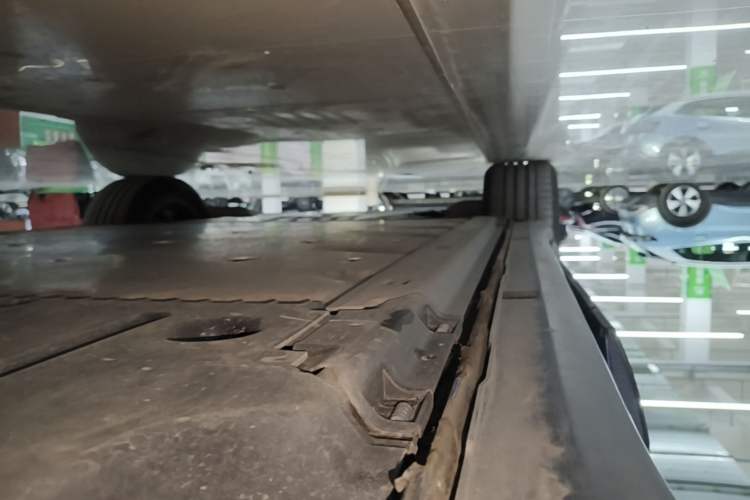 Used Volkswagen ID.4 X 2024 Pure & Smart Edition Left Side Sill